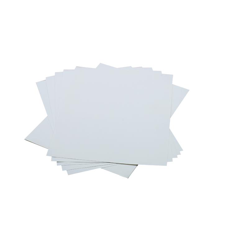 白牛皮紙和黃牛皮紙價(jià)格、顏色、用途對比